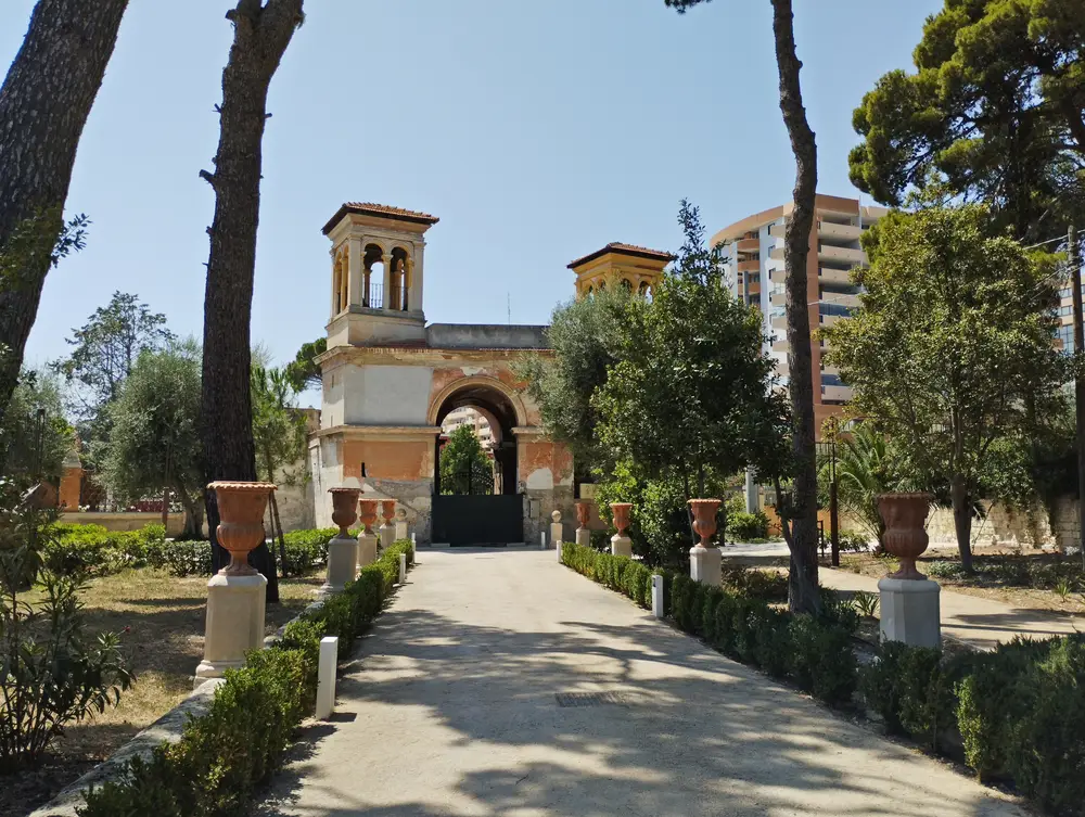 parco bonomo via amendola bari