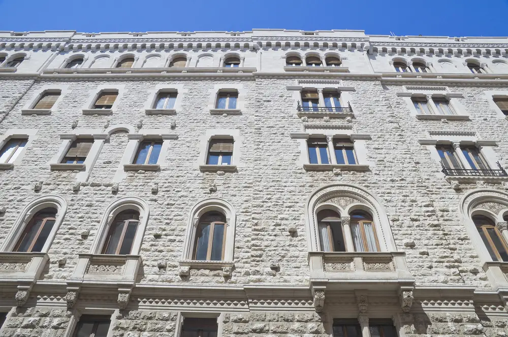 palazzo dell acqua di bari 1