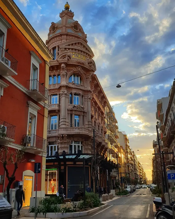Esplora la bellezza di Palazzo Mincuzzi: un edificio unico nel centro di Bari 9 palazzo mincuzzi a bari