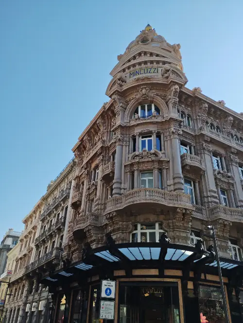 Esplora la bellezza di Palazzo Mincuzzi: un edificio unico nel centro di Bari 7 palazzo mincuzzi via sparano bari 5