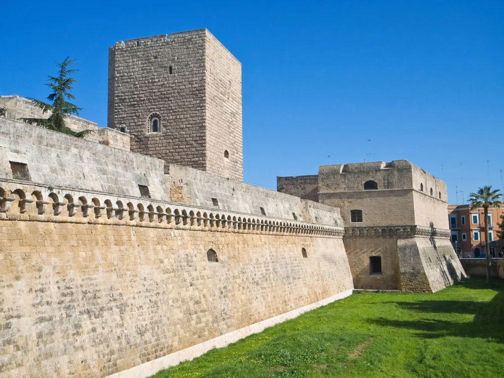 castello normanno svevo bari vecchia