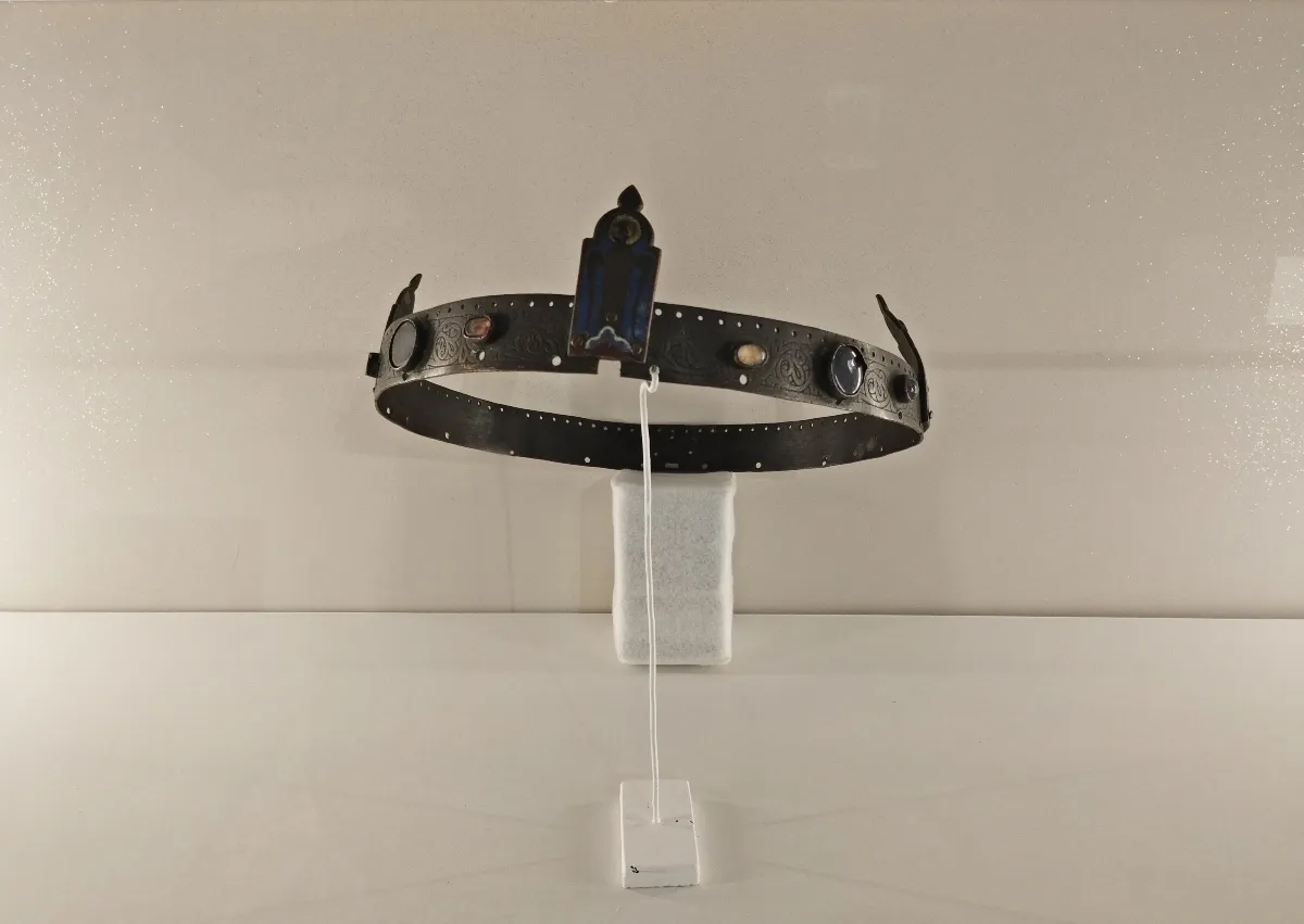 museo nicolaiano bari corona imperatore