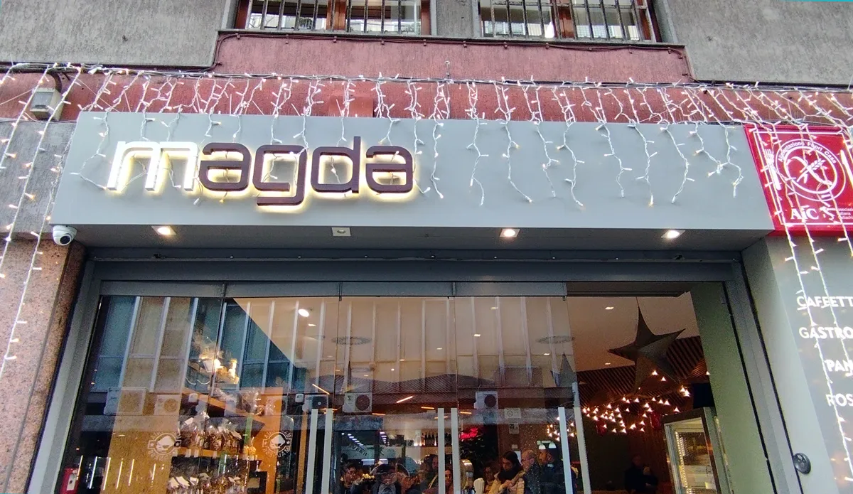 Dove mangiare i migliori panzerotti a Bari (senza ustionarsi) 8 panificio magda bari