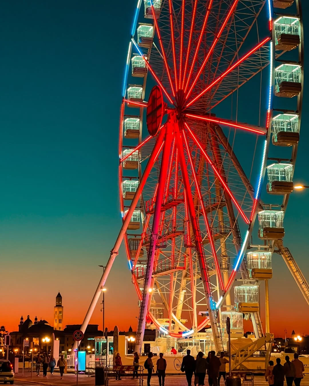 ruota panoramica lungomare bari