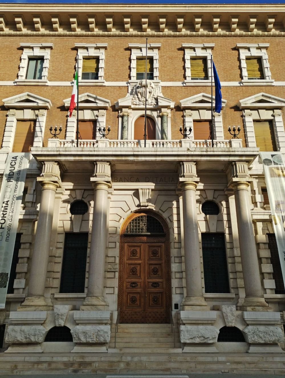 Corso Cavour: il paradiso dello shopping nel centro di Bari 14 sede banca ditalia corso cavour bari