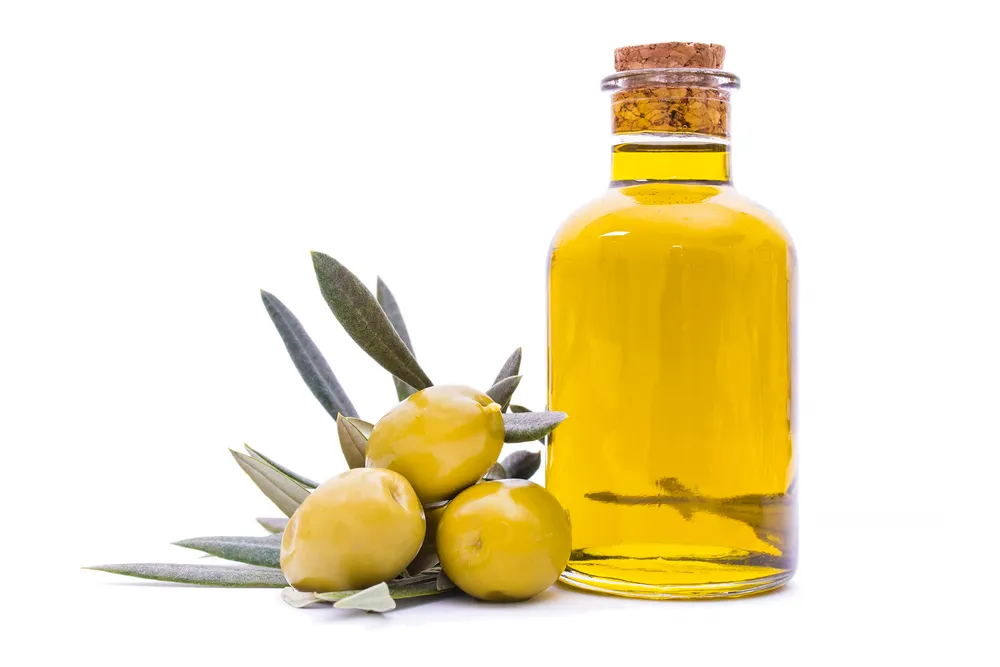 Cosa comprare a Bari? Guida ai souvenir ed ai prodotti tipici pugliesi da acquistare 14 souvenir olio pugliese da acquistare