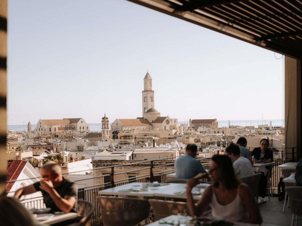 hotel movenpick bari