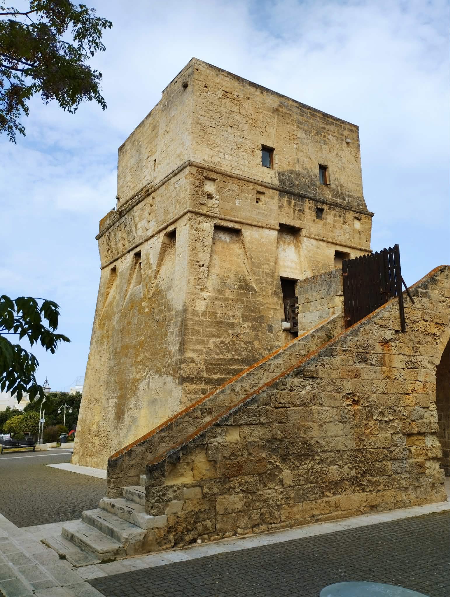torre pelosa torre a mare bari