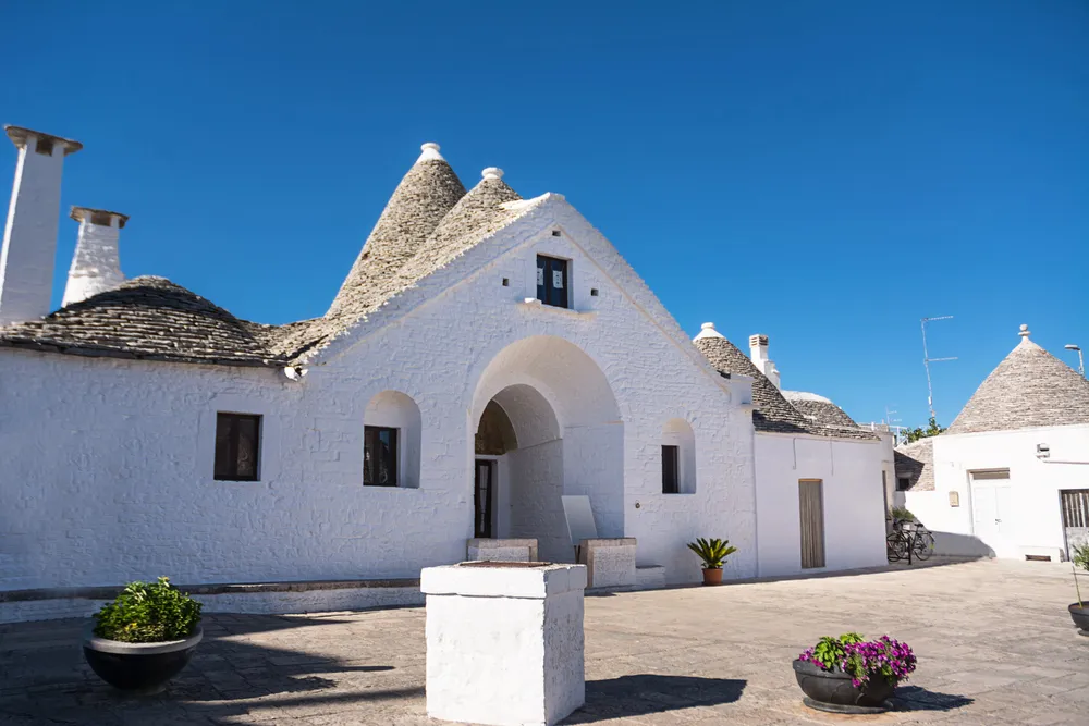trullo sovrano alberobello